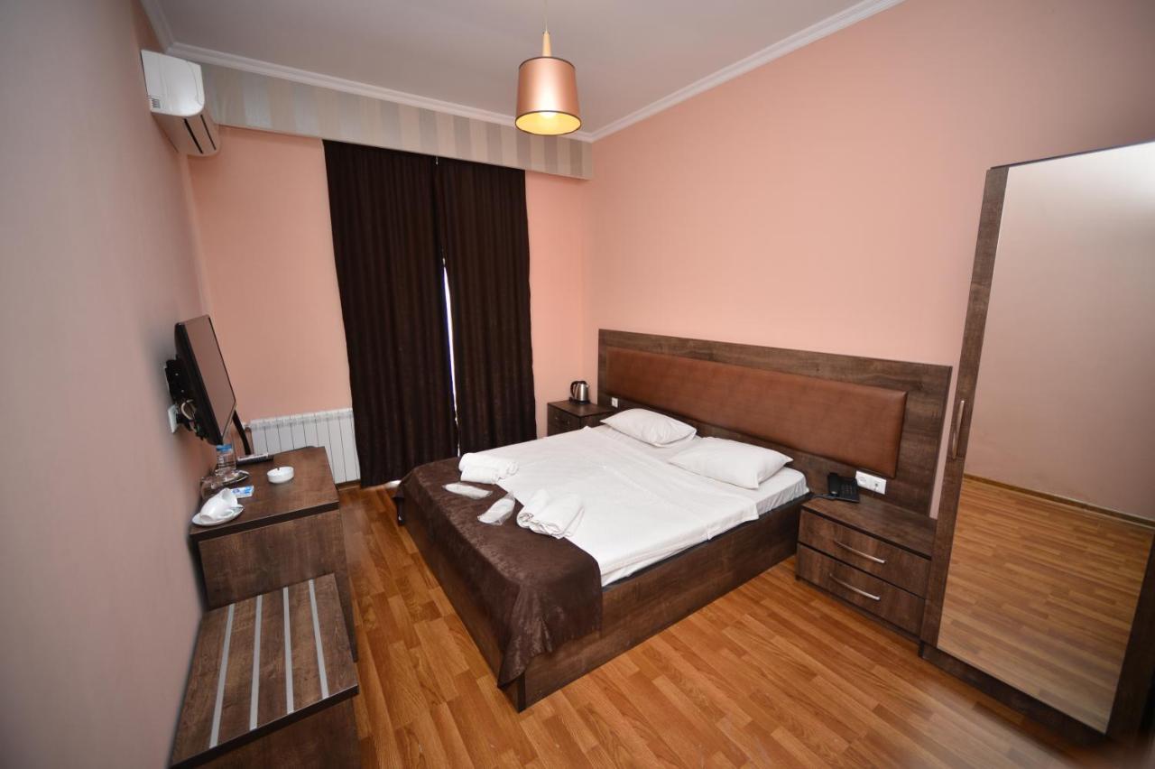 Green Hotel Batumi Exteriér fotografie