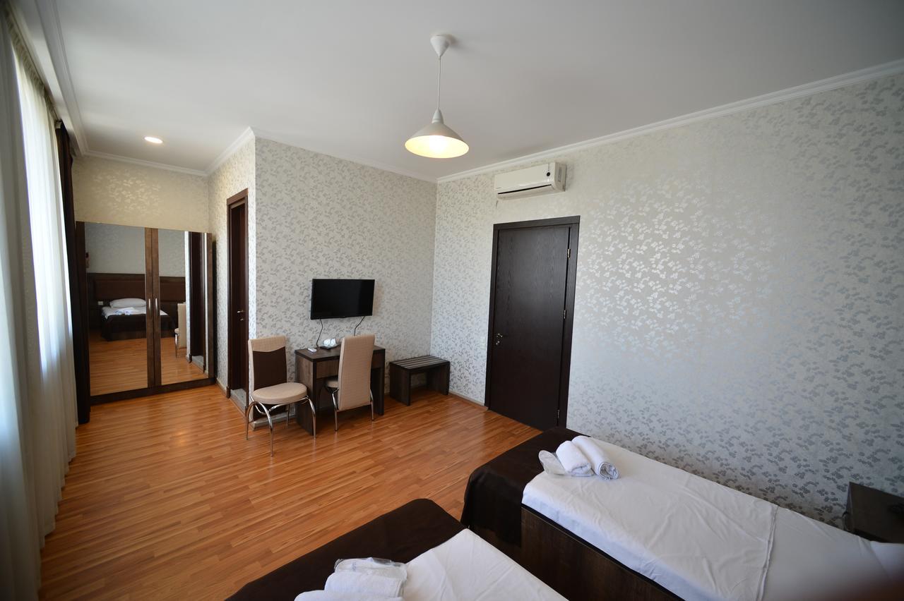 Green Hotel Batumi Exteriér fotografie